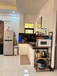 Apt with LUX Bathroom & Functional Workspace - 3