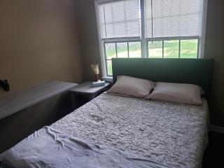 Pete's Place - quiet beautiful 3 bedroom in the heart of tulsa - 5