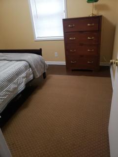 Pete's Place - quiet beautiful 3 bedroom in the heart of tulsa - 2