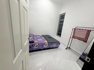 Epdq Homestay 4 Bilik private pool - 1