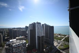 Large studio with panoramic views of the mountains and the sea - 4