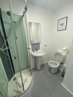 Alexandra House Apartments - 3