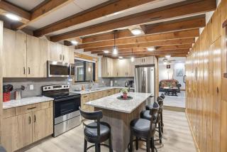 Woodland Retreat Near Payette Lake Trails - 8