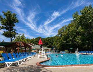 Pocono Retreat Family Home with Hot Tub Deck Sunroom Outdoor Pool Big Bass Lake Larsen Lake Gouldsboro Clifton Township - 8