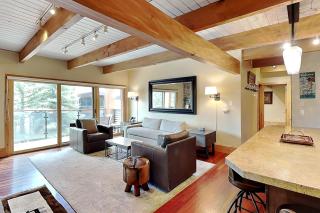 Timberline Condominiums 2 Bedroom Deluxe Unit D2D - 8