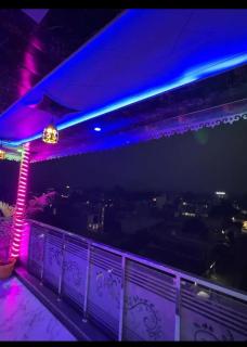 Sky view penthouse and 6 rooms , no lift - 4