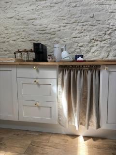 Historic Stone Cottage at Legan Castle Farmhouse with Hot Tub - 3