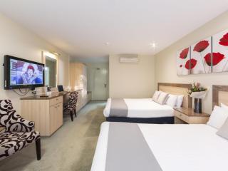 ibis Styles Canberra - 6