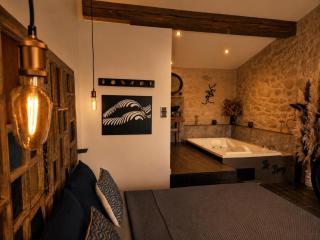 Le Lovy , Studio indépendant avec Jacuzzi - 9