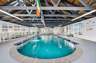 Pier 7 Condominium Resort - 3