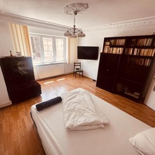 Apartament central Constanta 2 camere 2 bedrooms 4 persoane - 2