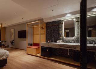 VOS Suites By BOLD - 2