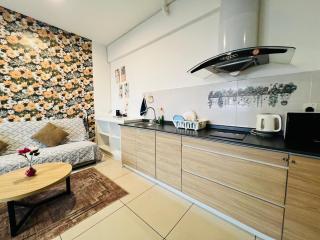 Comfort Zone Premium Guesthouse @ Evo Bangi - 4