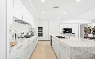 Sophisticated 2 Bedroom Oceanview Condo with Balcony - 1