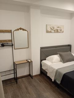 Elegant Apartment 1 - 5