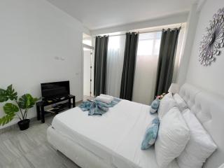 VACATION SUITES with ROOFTOP POOL, BEACH CLUB, SPA, RESTAURANTS - Playa Los Corales - Punta Cana - 7