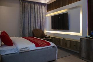 Ambiiflora Hotel & Residency - 8