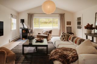 Wren Cottage - Design Cabin with Secret Brook - 8