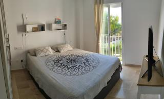 Sunny Home · Terraza & Piscina - 3