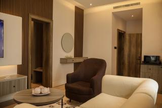 Ambiiflora Hotel & Residency - 7