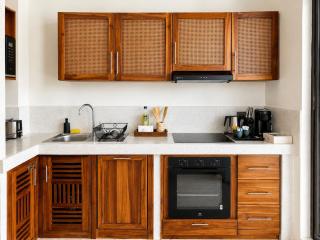 Alara Escapes Beachfront 3BR Apartment - 4