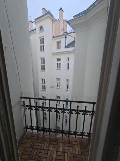 Lazienki park Bagatela street Top floor with lift - 1
