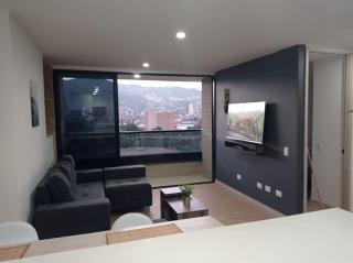Class 48 en sabaneta, Explora y Relájate, refugio cómodo cerca de Todo - 1
