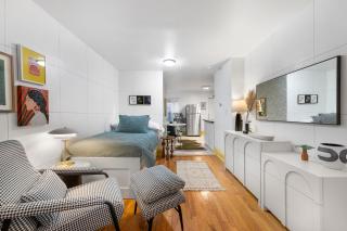 Stylish City Retreat Mins to Manhattan via PATH The Square - 0