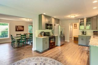 Group-Friendly Kingsport Home w/ Game Room, Decks! - 4