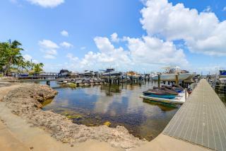 Moon Bay Condo, Paradise Found! Heated pool, boat slip, resort amenities and concierge services available! - 5