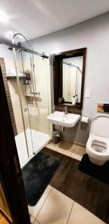 Luxury Belfast City Centre Apartment with Views - 3