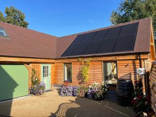 Holly Barn - 6