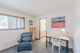Delightful escape near downtown with shared pool & hot tub rec room & large deck - 2