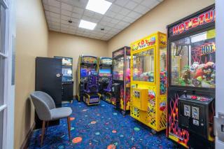 Cozy 1-Bedroom Suite Near Disney - 2