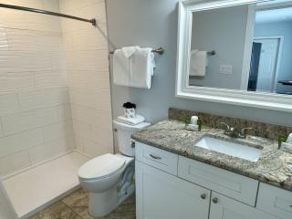 Beachgate Condo Suites and Hotel 237 and 239 condo - 2
