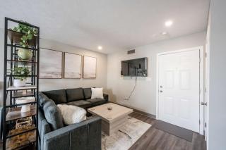 Located in the heart of Indianapolis Medical Corridor - 4