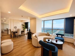 The panaromic suite in centaurs - 8