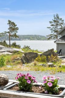 Seaside Escape - 10 Min to Ocean - 8