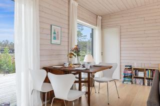Seaside Escape - 10 Min to Ocean - 4