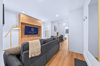 Casa Hotels Gerrard FIFA Tournament Suite - 1