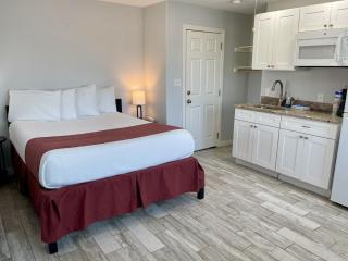 Beachgate Condo Suites and Hotel 217 and 219 condo - 5