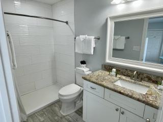 Beachgate Condo Suites and Hotel 217 and 219 condo - 2