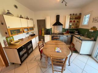 Grande maison jardin piscine clim et parking - 5