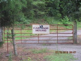 Carriage House - 9