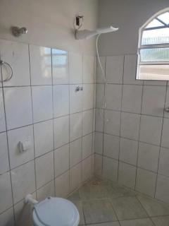 Casa 3 quartos cozinha banheiro sala, 2,5km centro - 6