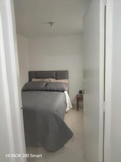 Apartamento Amoblado en Laureles Medellín Cerca a Unicentro - 0