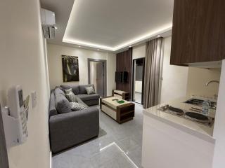 002 JRE apartment with stunning boulevard veiw - 7