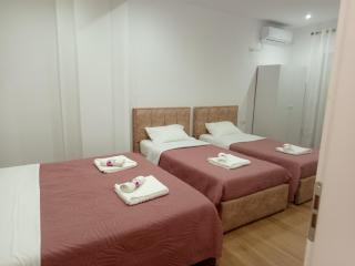 Rooms by George - 5