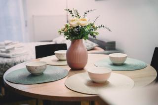 Family Apartment LEA-Sleeps 4, Free Parking - 9