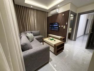 004 JRE apartment with stunning boulevard veiw - 9
